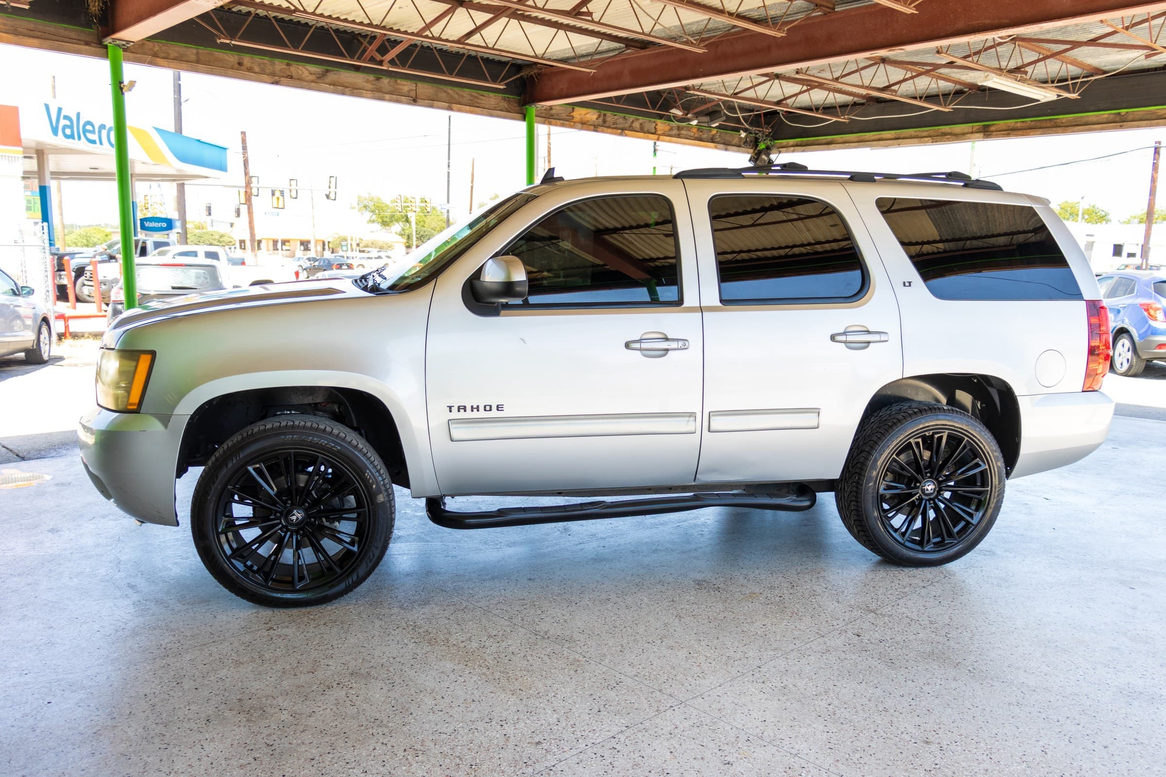 2011 Chevrolet Tahoe LT, driver-side profile