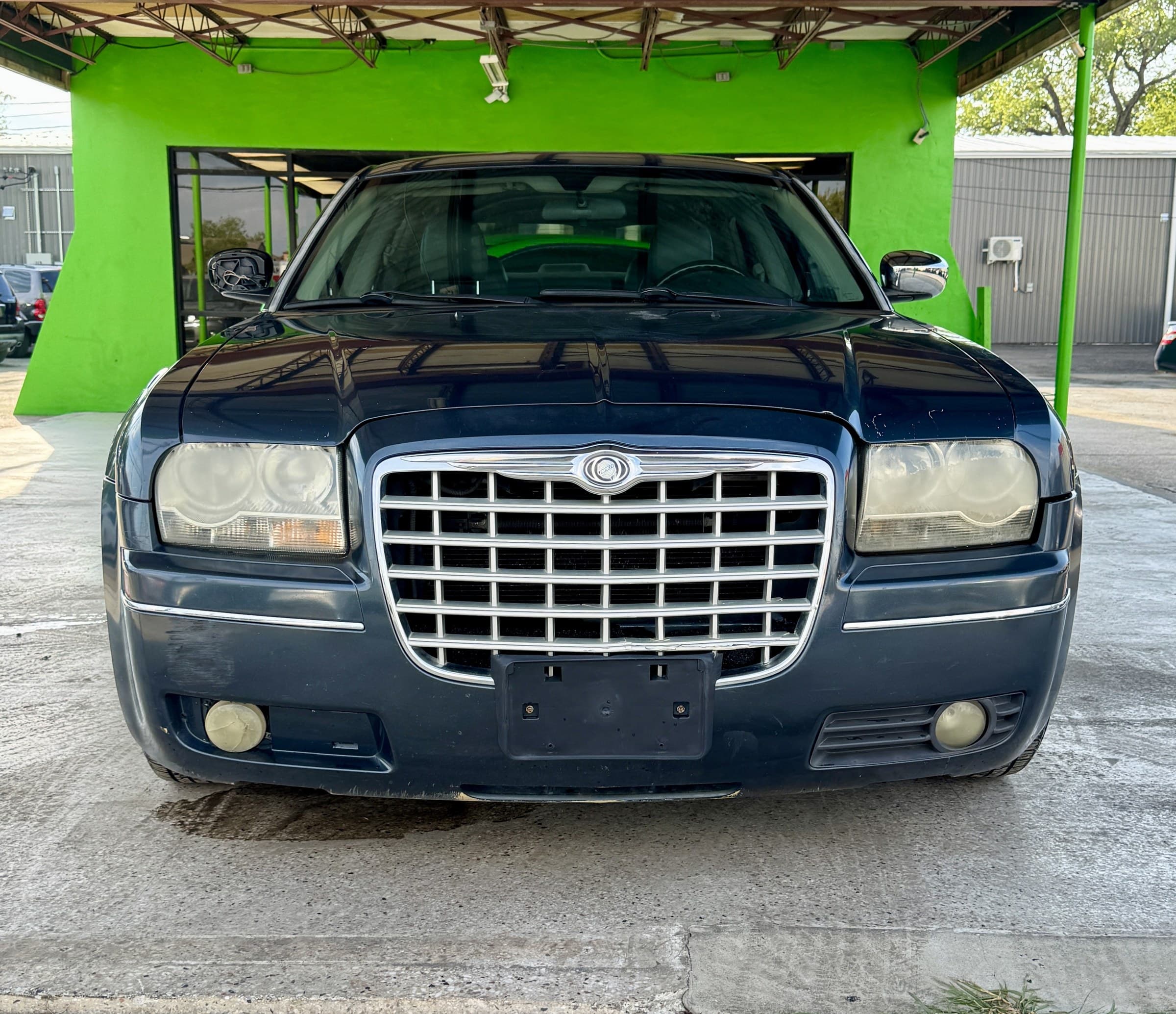 2007 Chrysler 300 — view 8