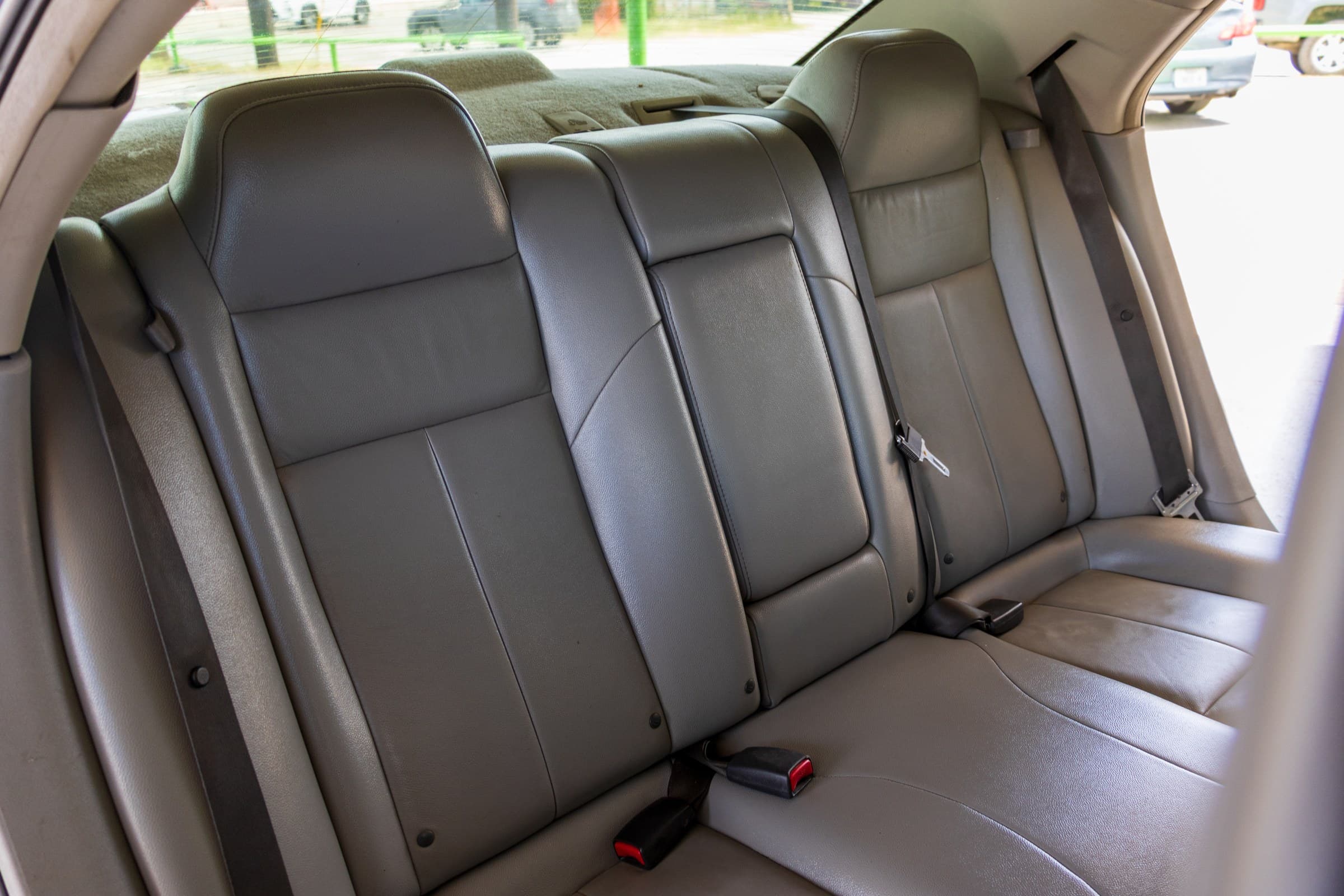 2007 Chrysler 300 Touring interior, rear seats