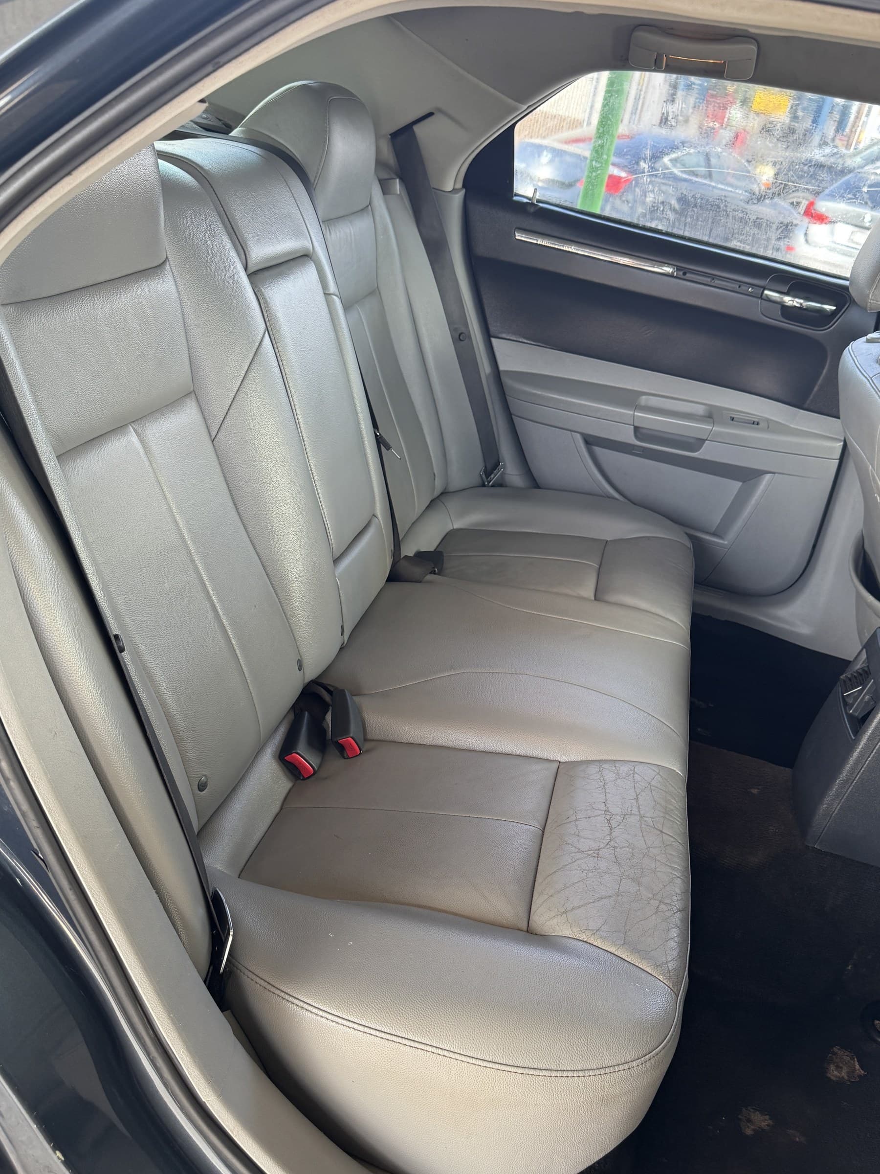 2007 Chrysler 300 — view 14