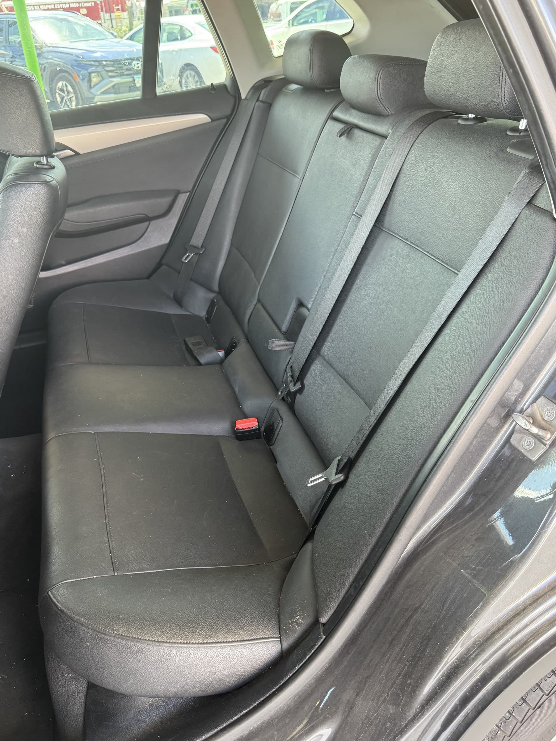 2013 BMW X1 — view 9
