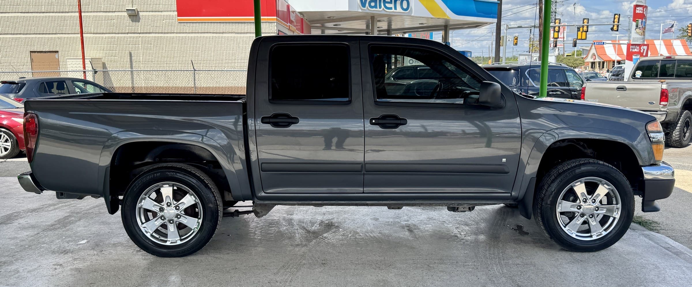 2008 GMC Canyon — view 2