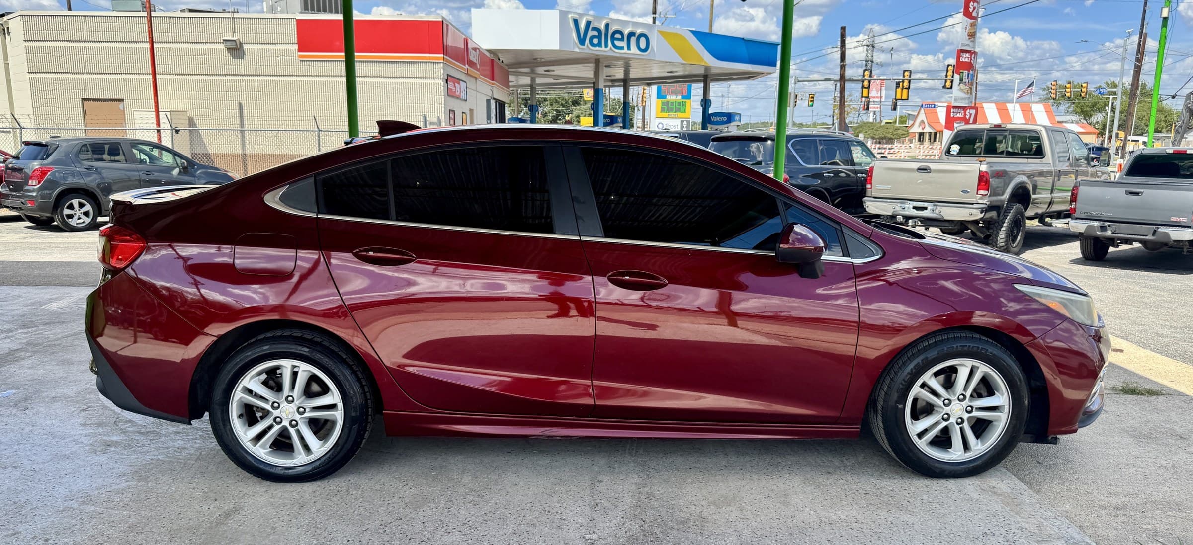 2016 Chevrolet Cruze — view 6