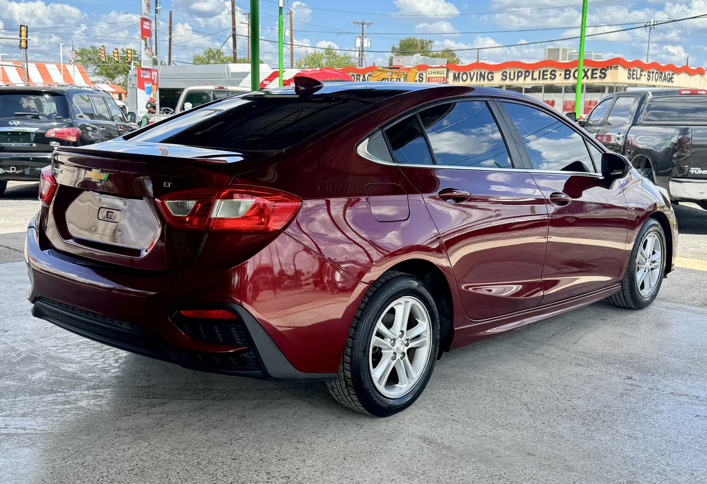 2016 Chevrolet Cruze — view 5