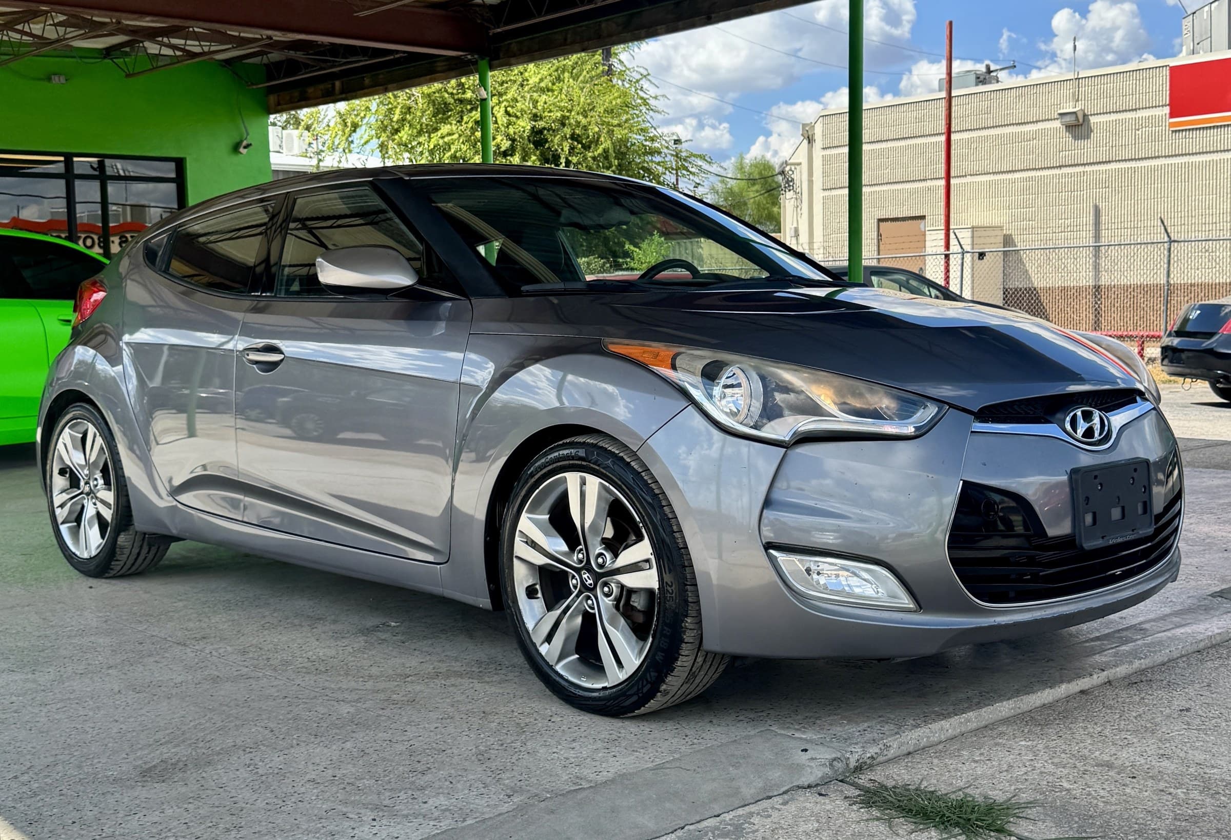 2014 Hyundai Veloster — view 6