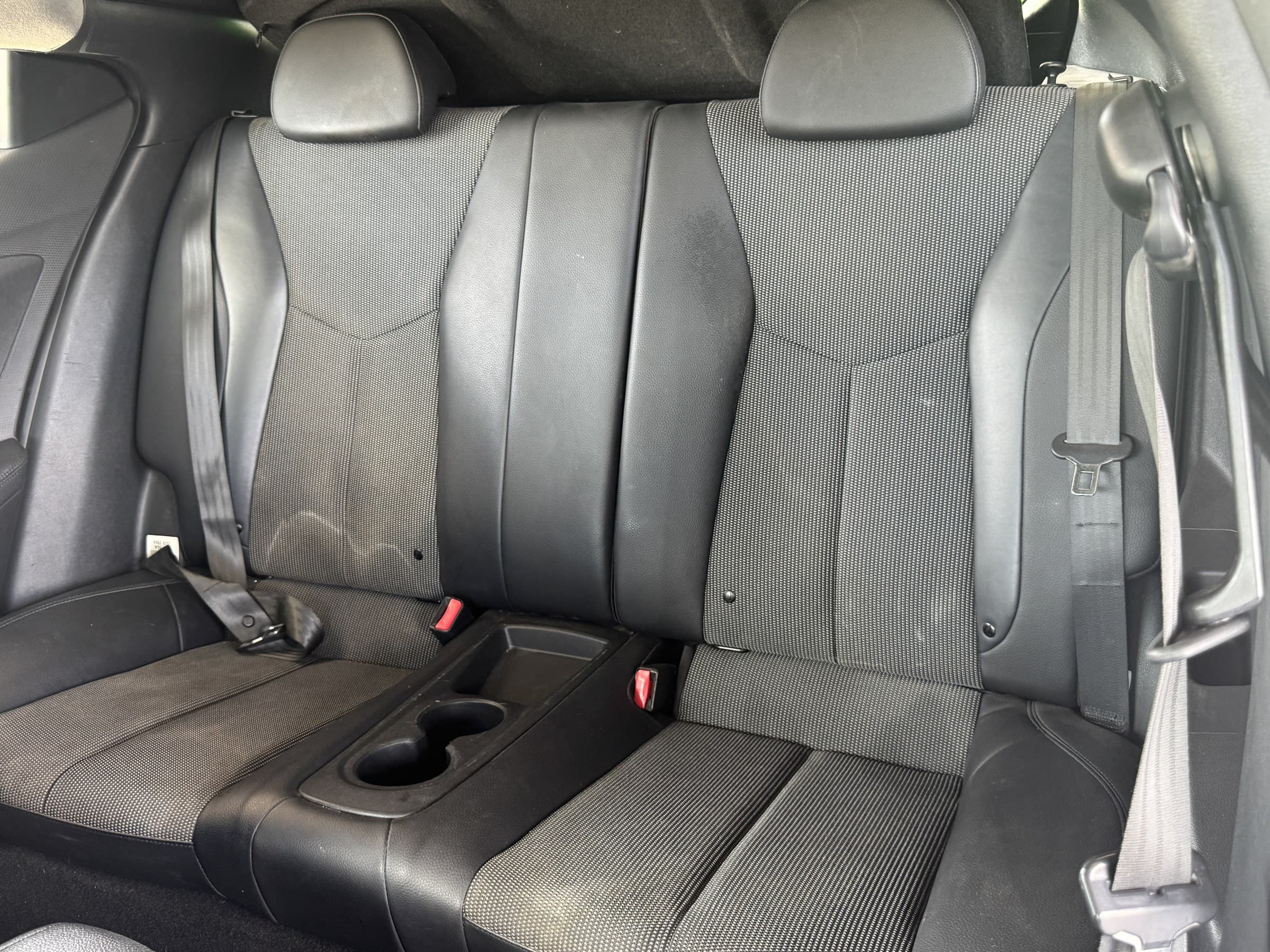 2014 Hyundai Veloster — view 14