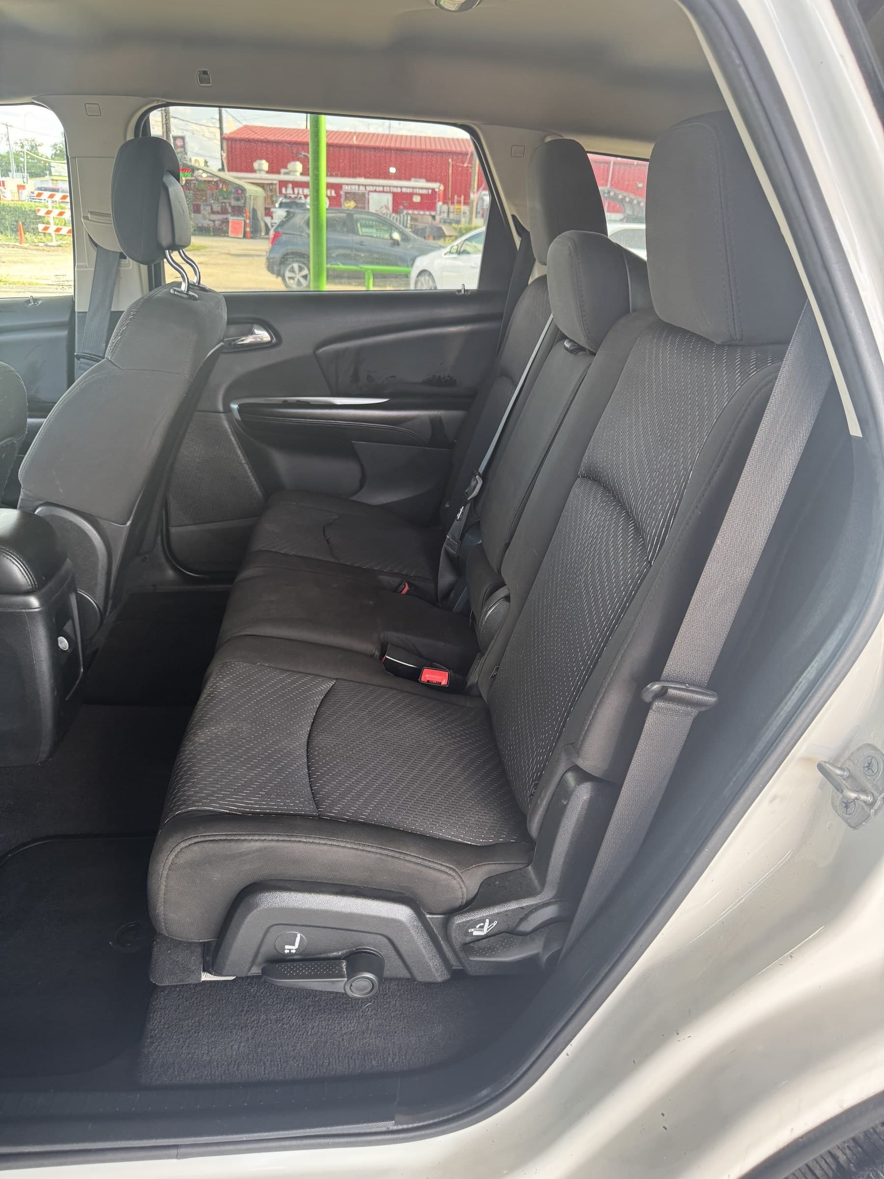 2014 Dodge Journey — view 11