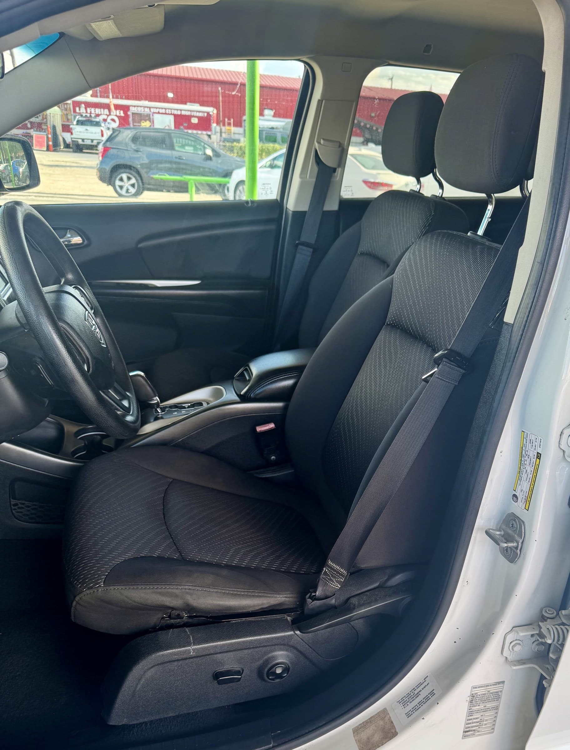 2014 Dodge Journey — view 8