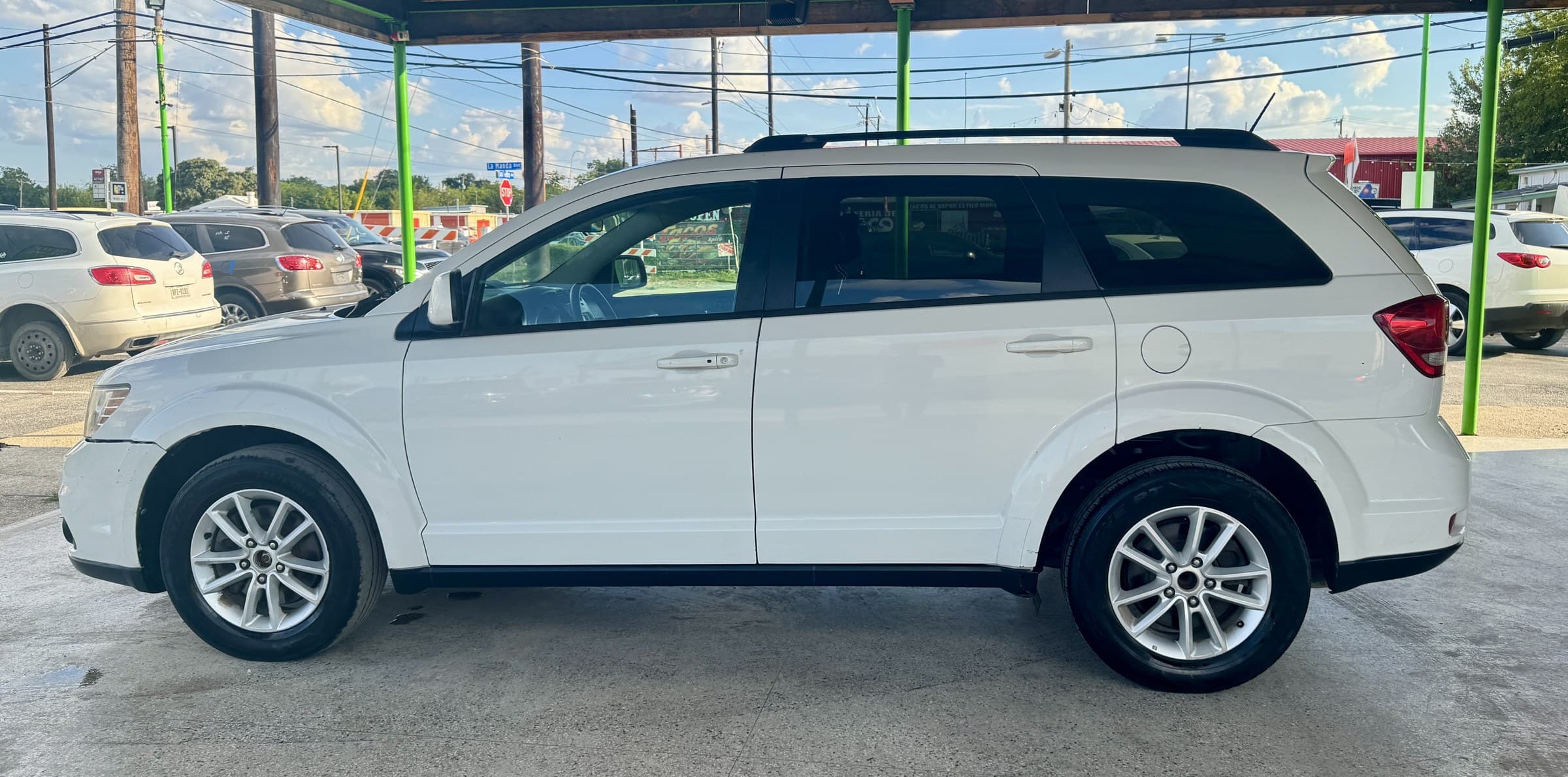 2014 Dodge Journey — view 2