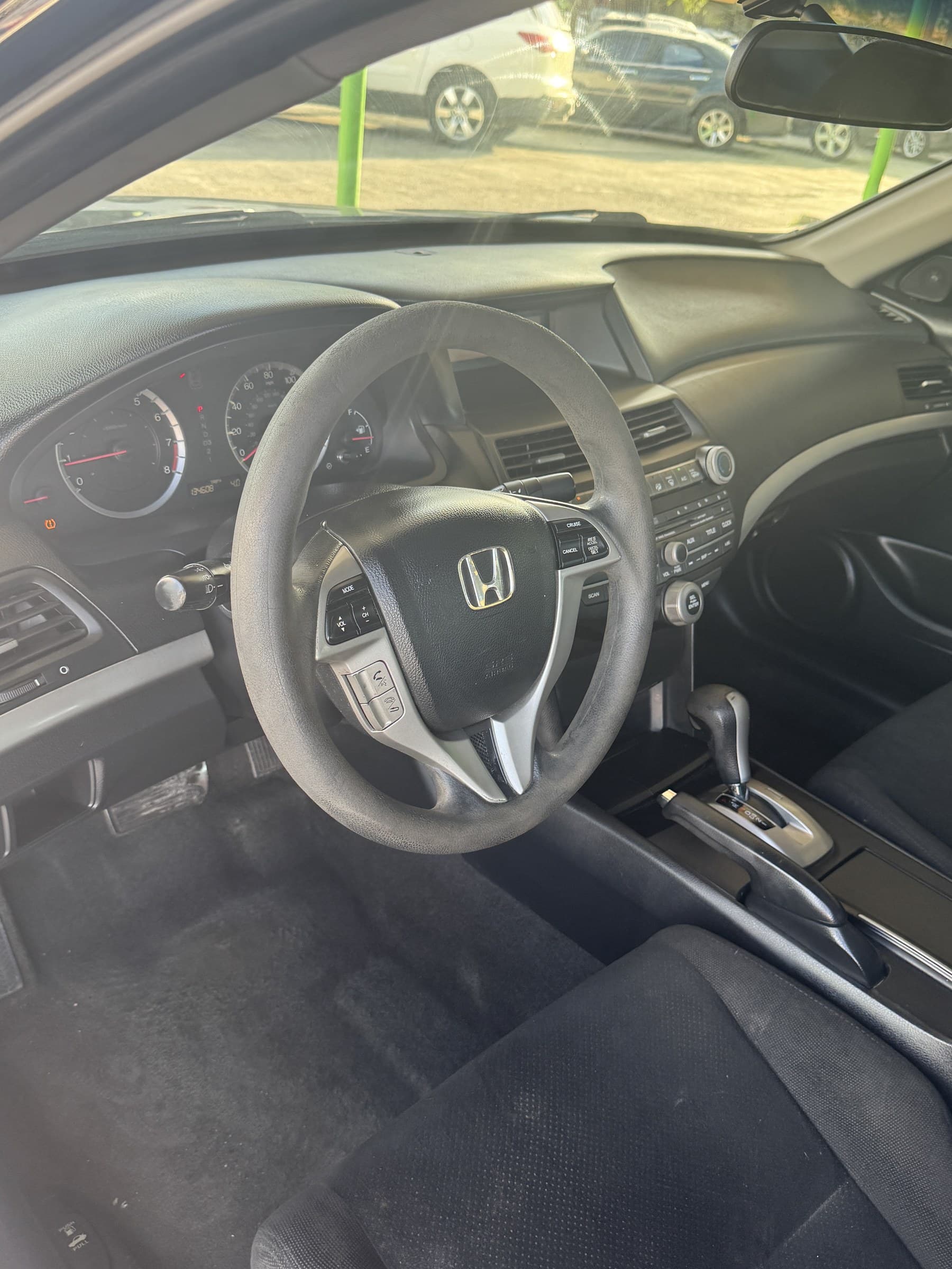 2011 Honda Accord — view 9