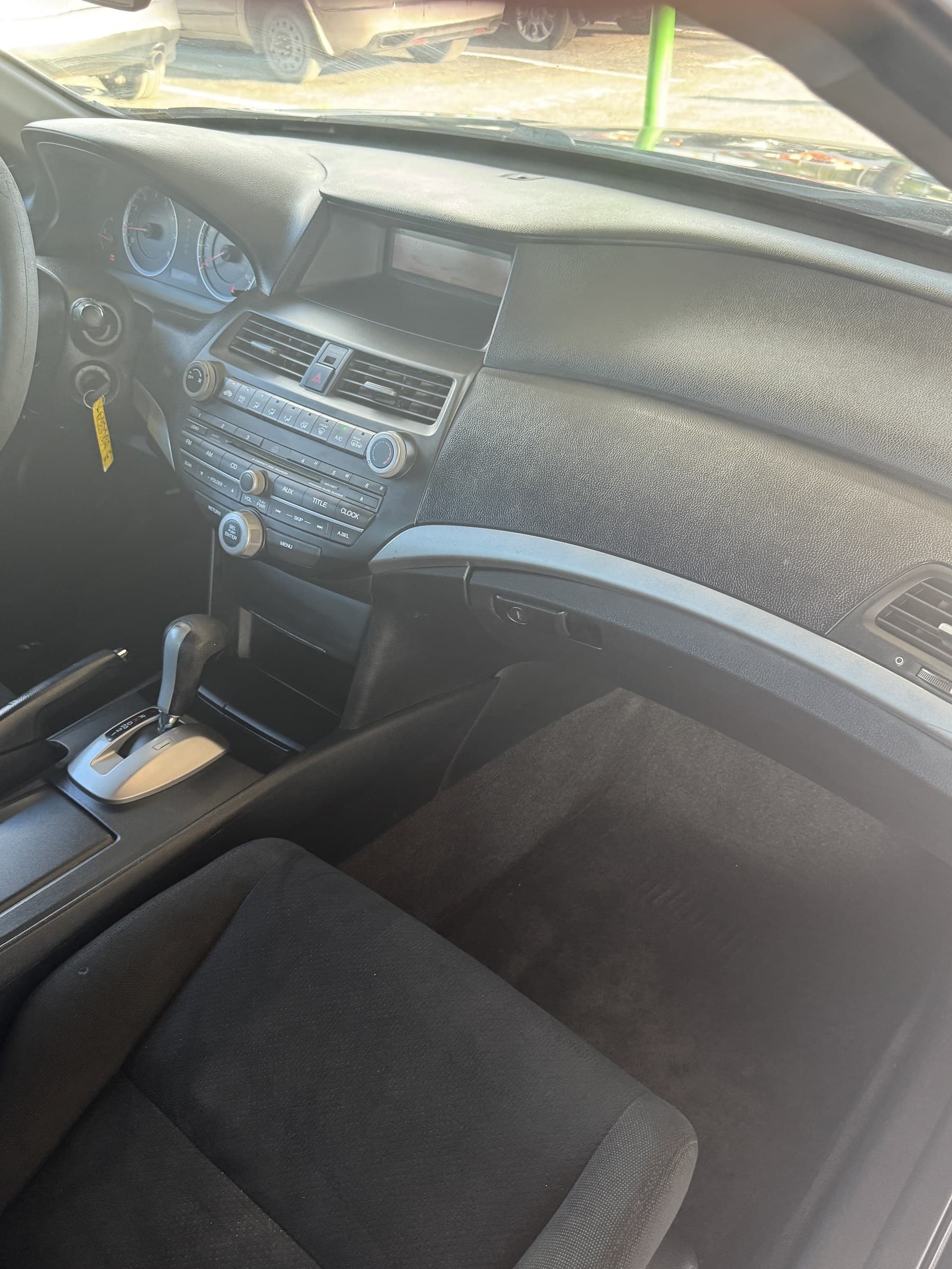 2011 Honda Accord — view 12