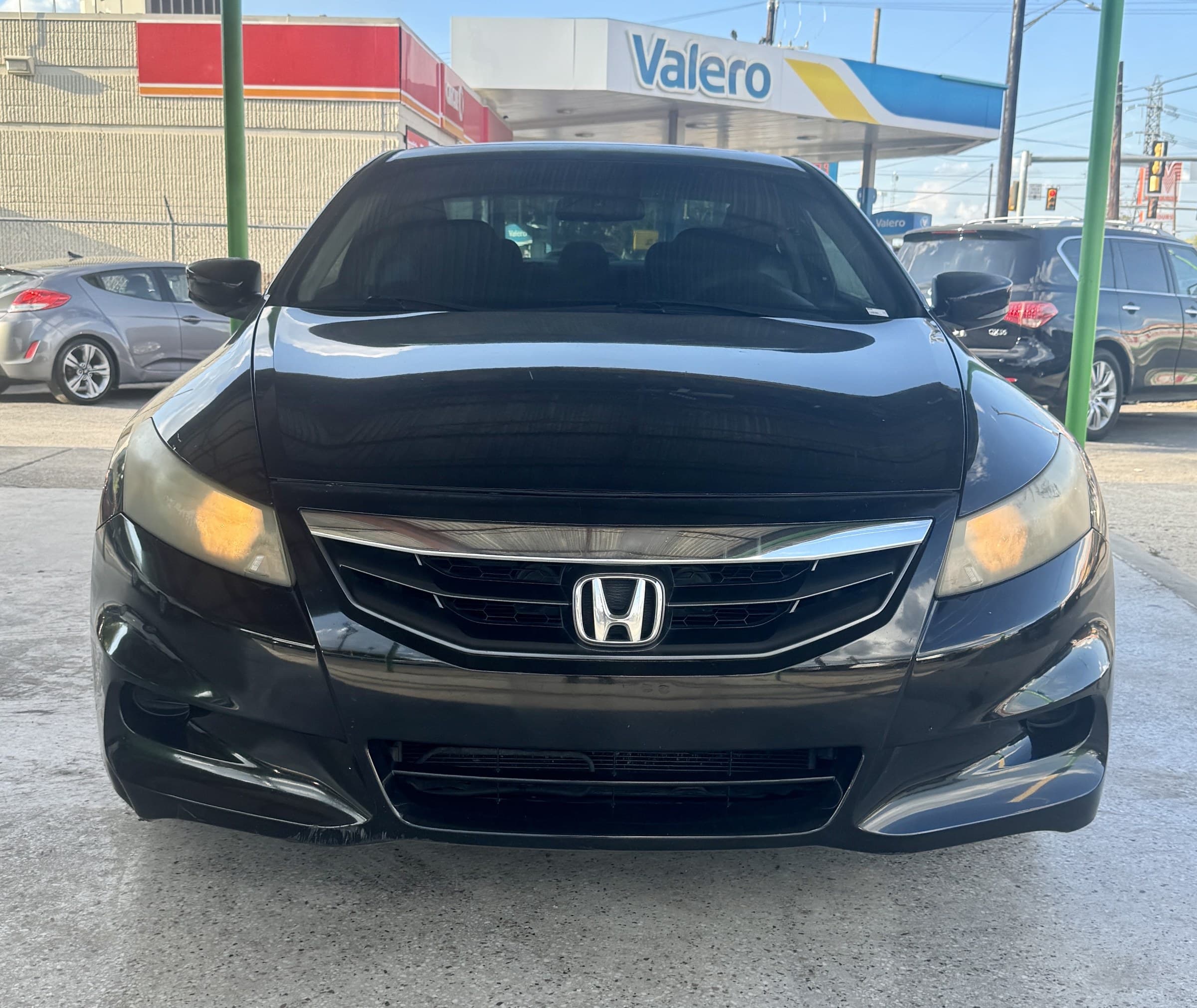 2011 Honda Accord — view 2