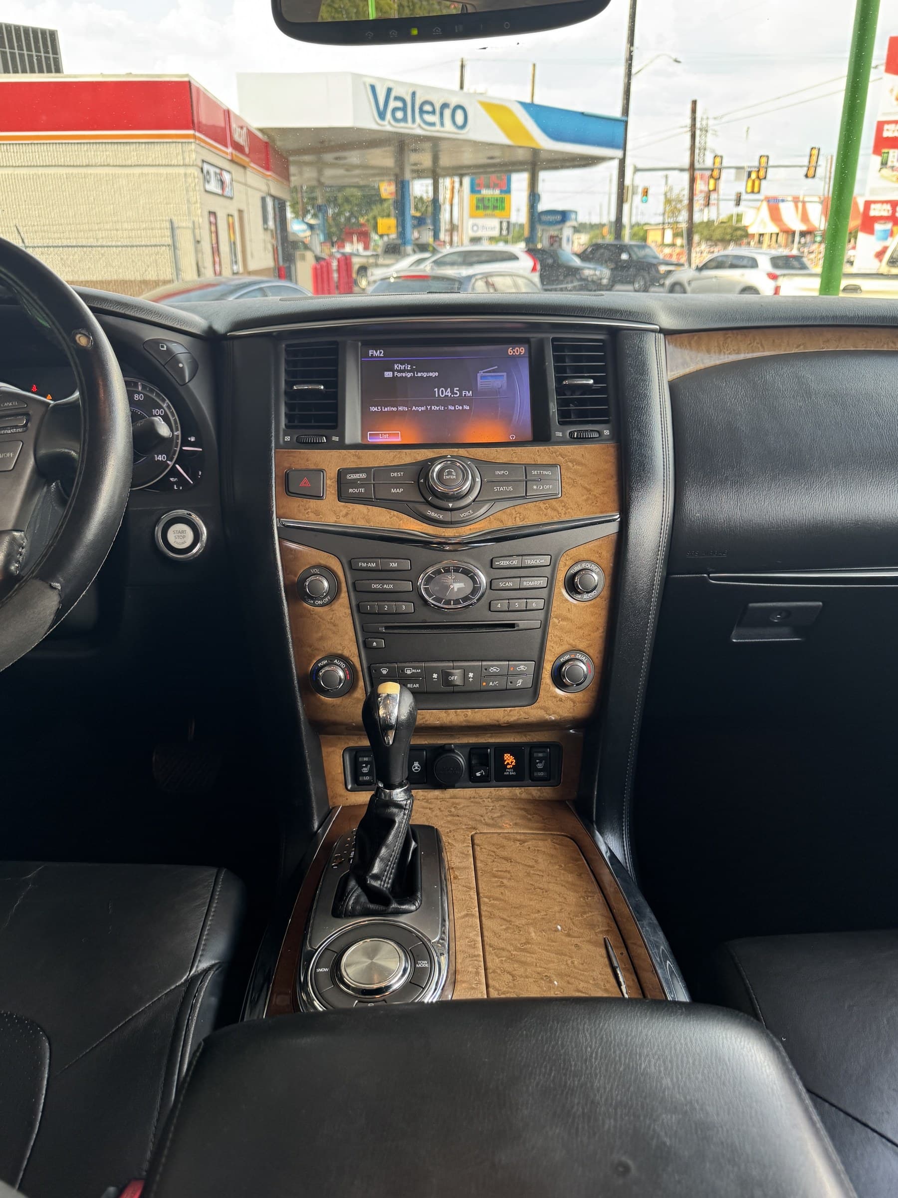 2013 Infiniti QX56 — view 11