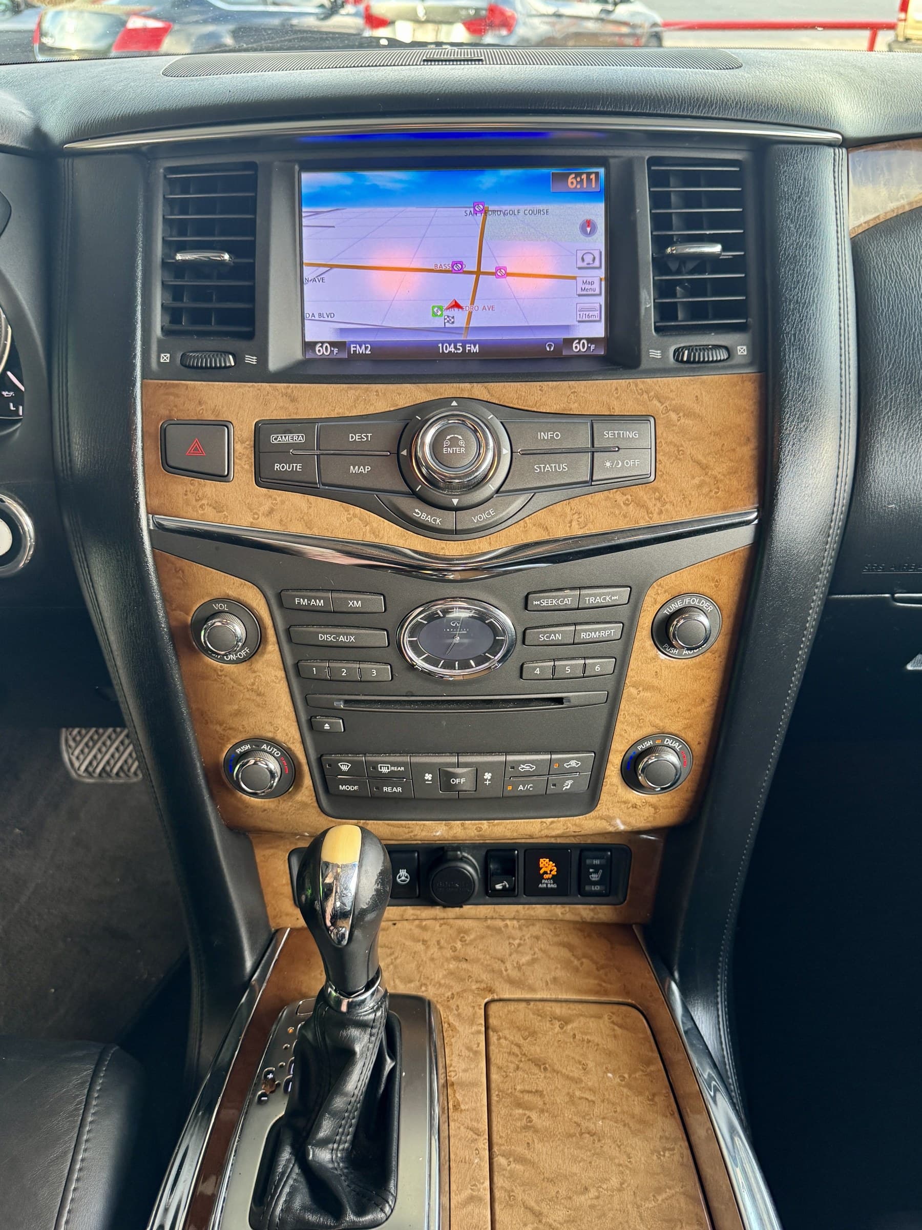 2013 Infiniti QX56 — view 10