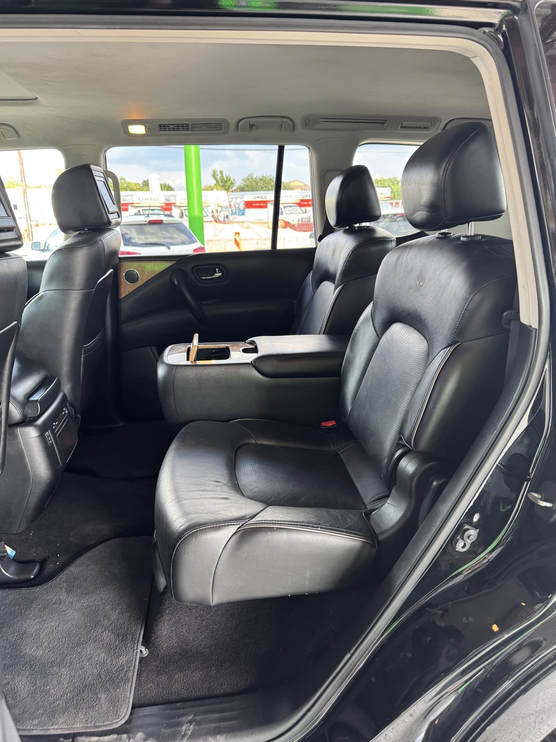2013 Infiniti QX56 — view 13
