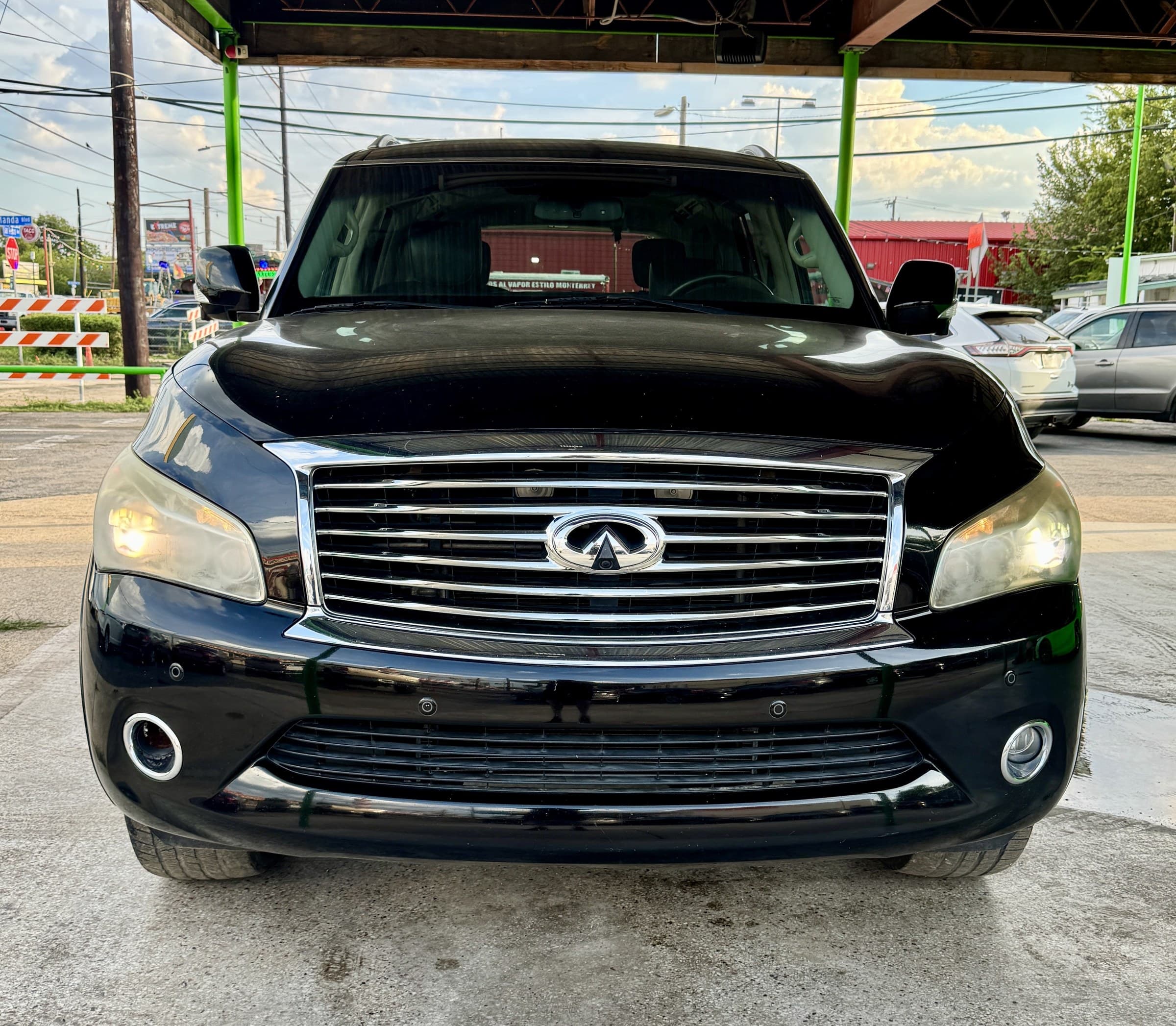 2013 Infiniti QX56 — view 8
