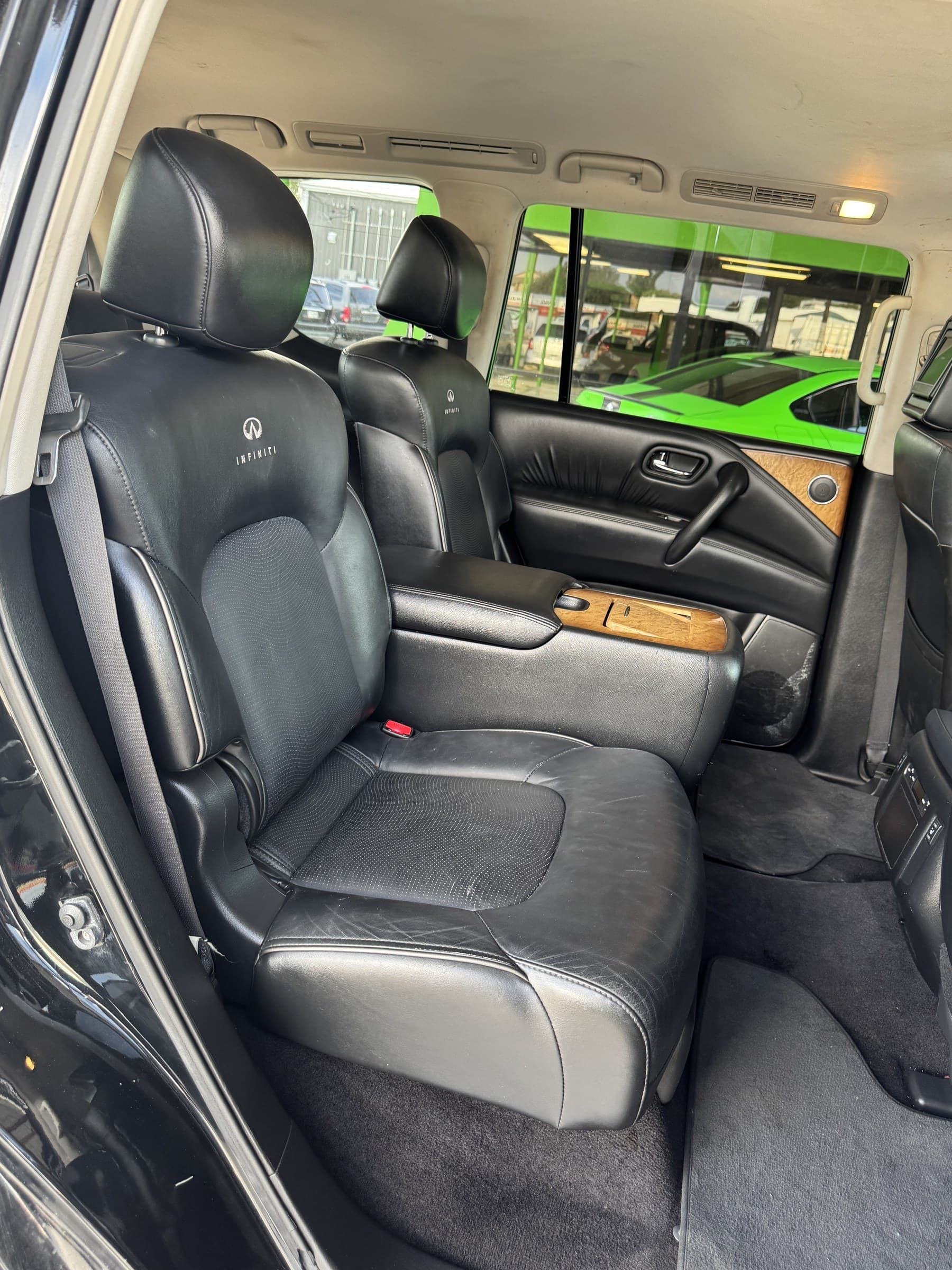 2013 Infiniti QX56 — view 14