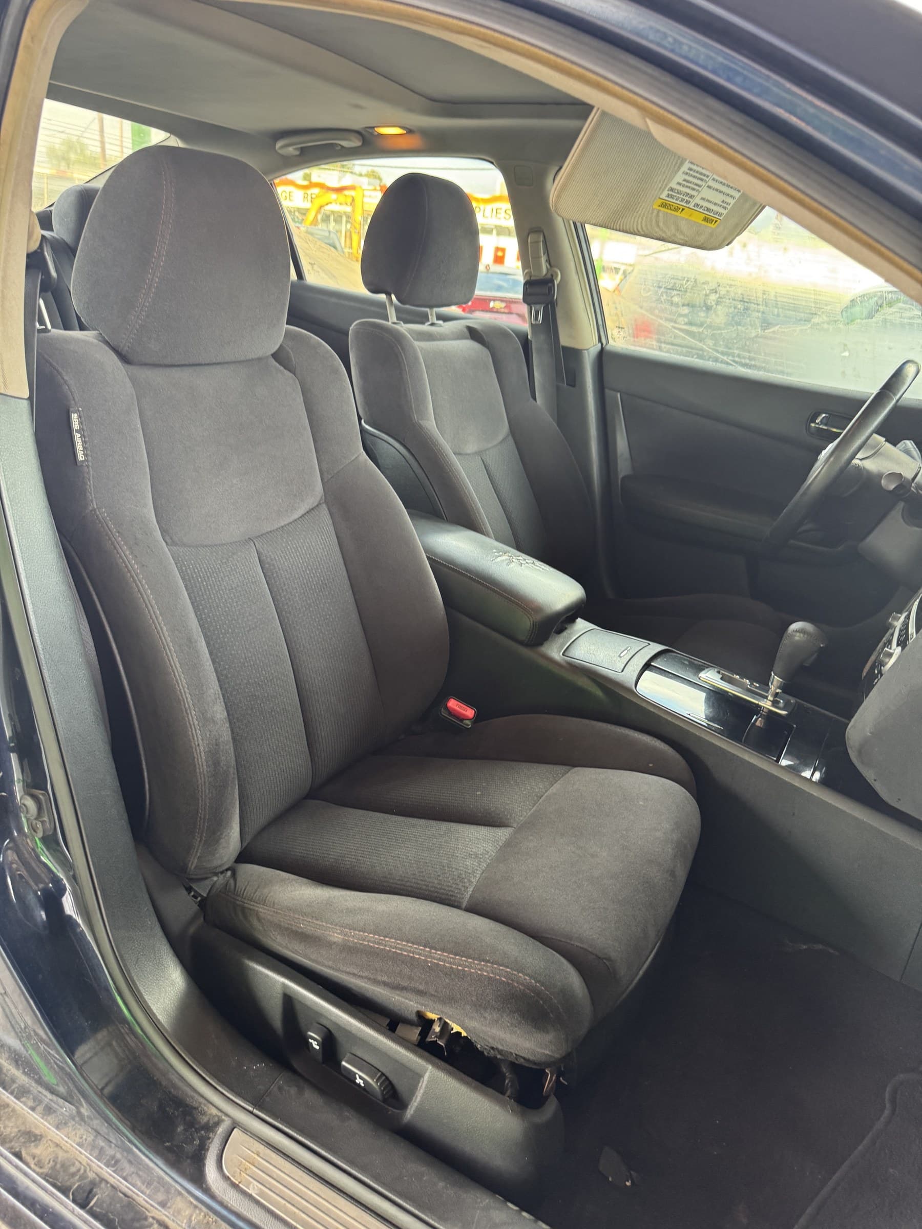 2010 NISSAN MAXIMA — view 11