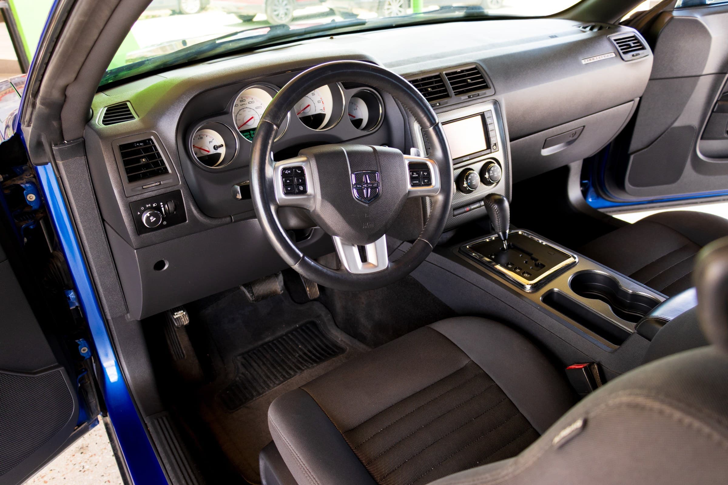 2012 Dodge Challenger R/T interior, dashboard and steering wheel