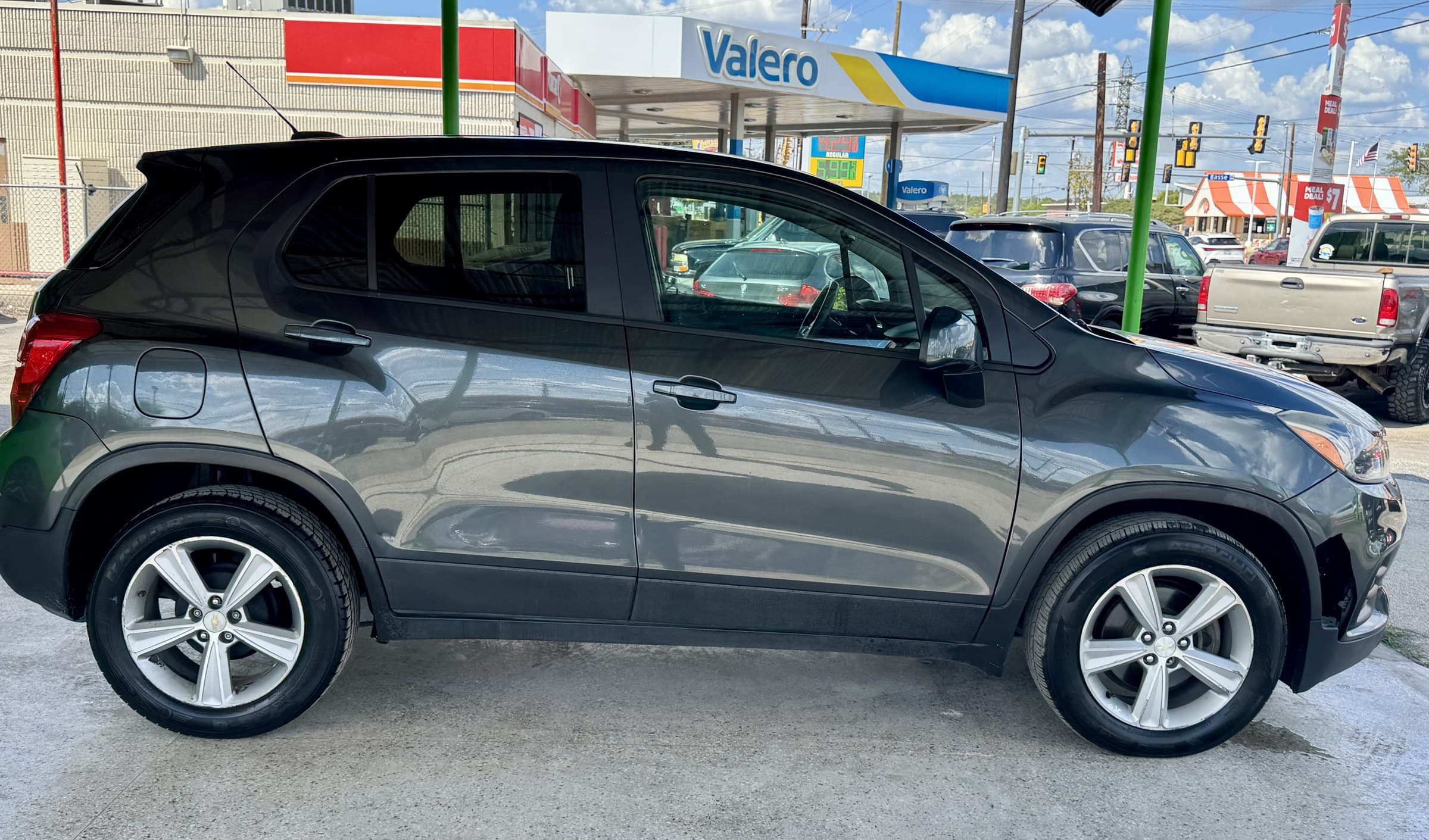 2019 Chevrolet Trax — view 6